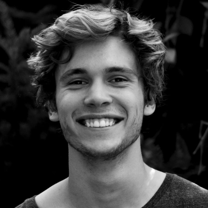 Placeholder portrait 1 (dummy image – replace with real client photo)